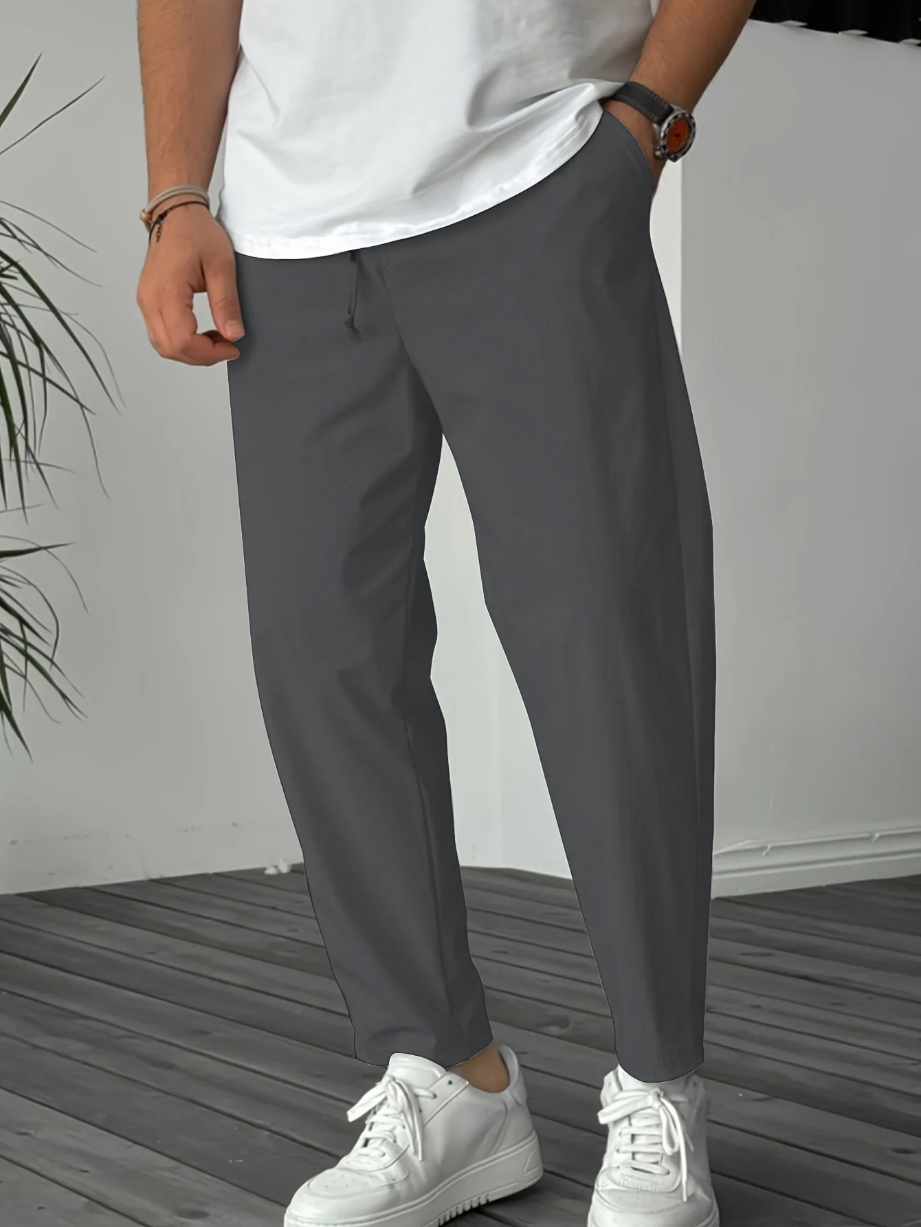 Essentiel Tapered Pants with Drawstring